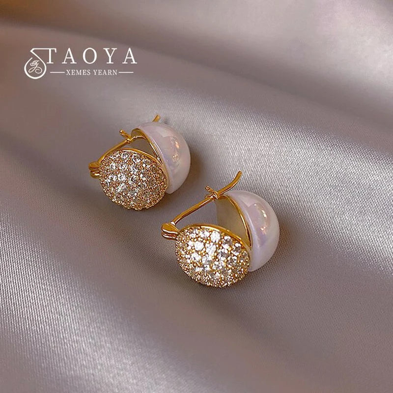 "Exquisite Women'S Korean Fashion Jewelry: Luxurious Color Film Pearl Zircon Earrings with Multiple Wearing Options"